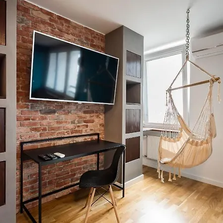 Ratusz Arsenal Modern By Bookinghost *