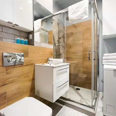 Ratusz Arsenal Modern Apartment Warsaw