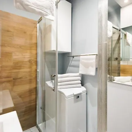 Ratusz Arsenal Modern Apartment Warsaw